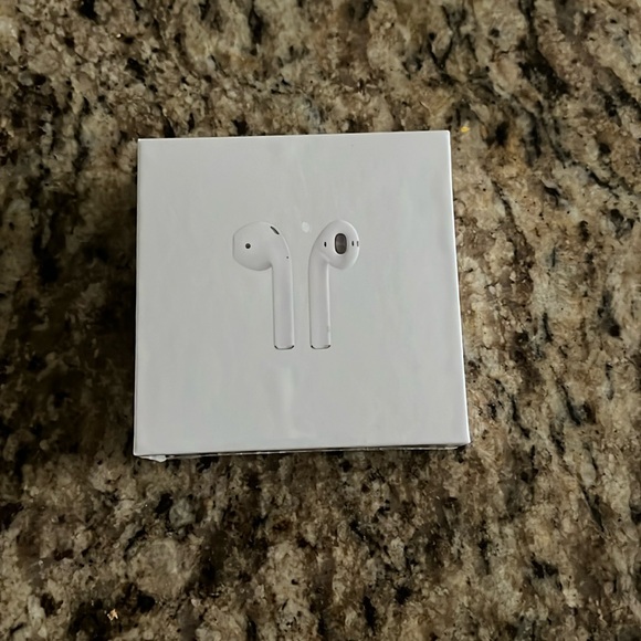 Apple headphones gen 2
